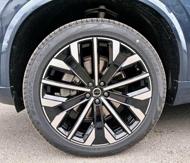 2026 Volvo XC90 Ultra, B6 AWD Gas (mild hybrid), Gasoline, Bright, 7 Seats