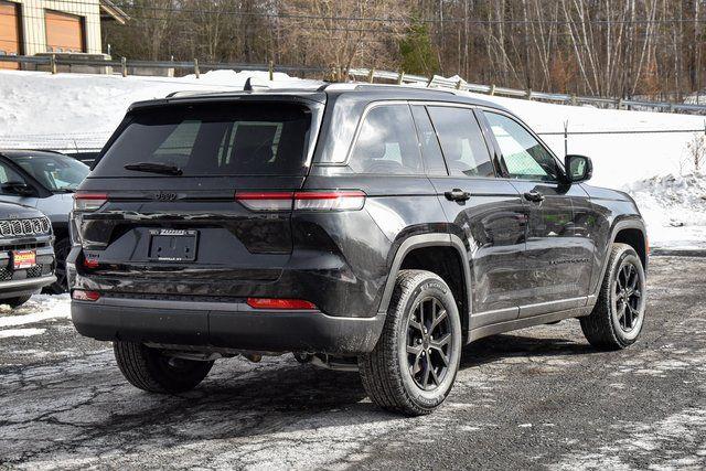 2026 Jeep Grand Cherokee Altitude 4x4