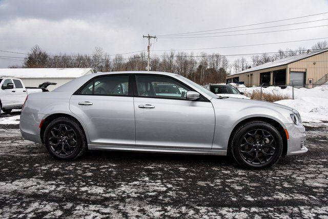 2023 Chrysler 300 Touring L AWD