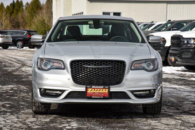 2023 Chrysler 300 Touring L AWD
