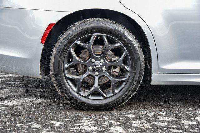 2023 Chrysler 300 Touring L AWD