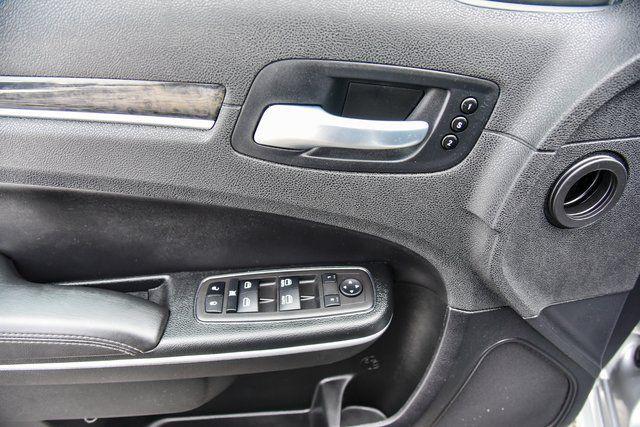 2023 Chrysler 300 Touring L AWD