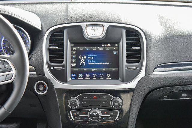2023 Chrysler 300 Touring L AWD