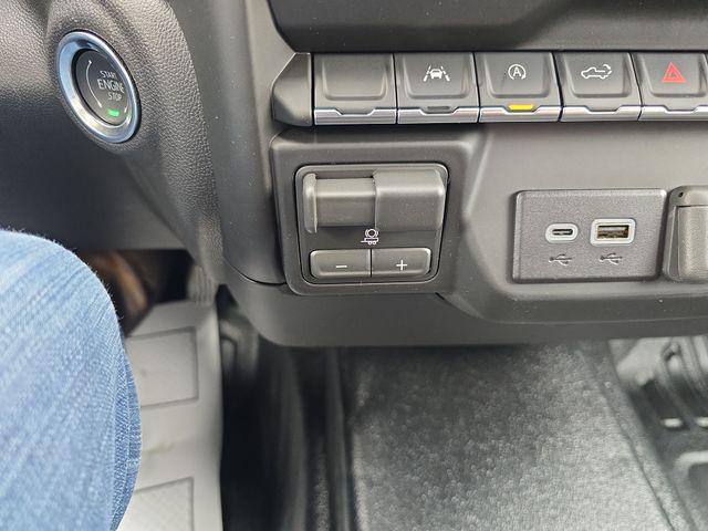 2026 GMC Sierra 1500 Crew Cab, Short Bed, Pro, 4WD