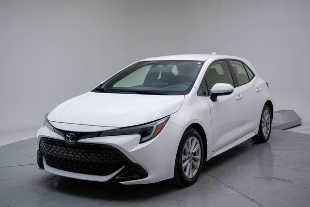 2024 Toyota Corolla Hatchback SE