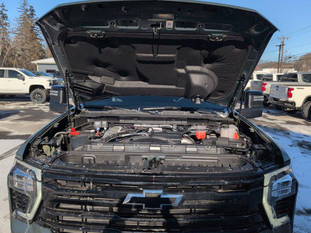2026 Chevrolet Silverado 2500HD Crew Cab, Standard Bed, LT, 4WD