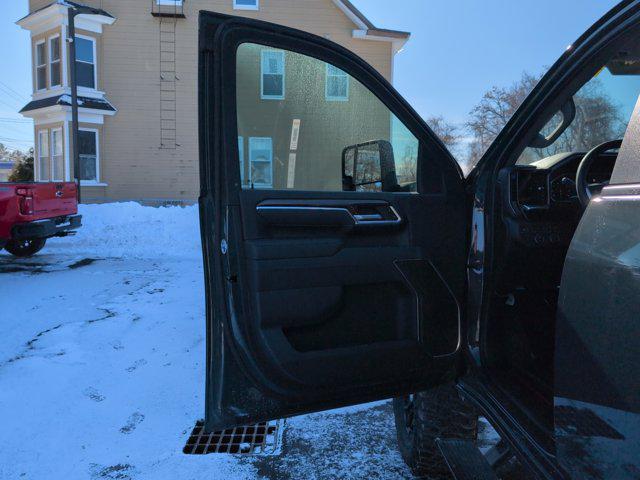 2026 Chevrolet Silverado 2500HD Crew Cab, Standard Bed, LT, 4WD
