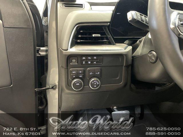 2025 Chevrolet Suburban 4WD Premier
