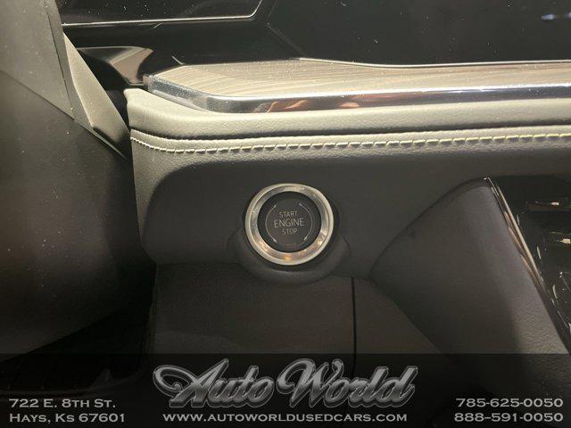 2025 Chevrolet Suburban 4WD Premier