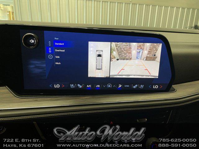 2025 Chevrolet Suburban 4WD Premier