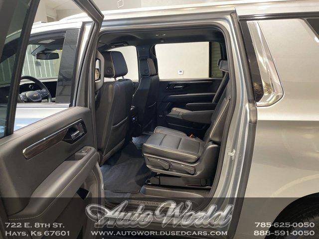 2025 Chevrolet Suburban 4WD Premier