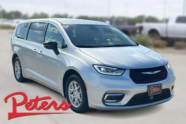 2024 Chrysler Pacifica Touring L for sale in Longview, TX