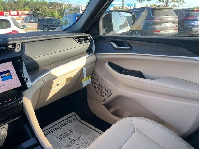 2026 Jeep Grand Cherokee L Limited 4x4