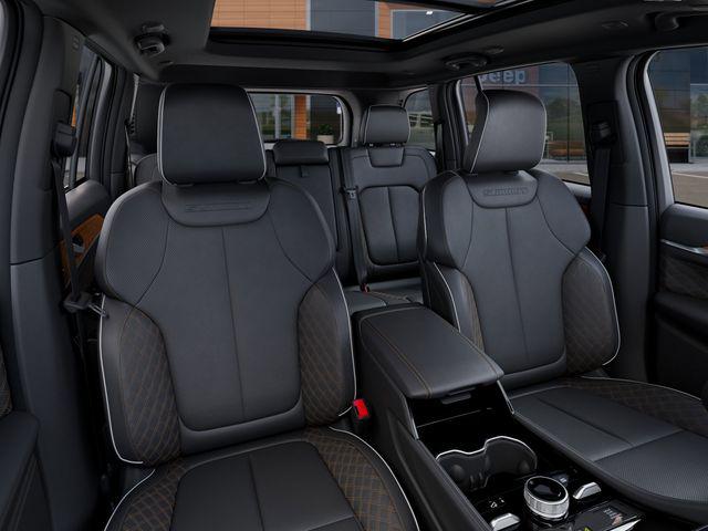 2026 Jeep Grand Cherokee Summit 4x4