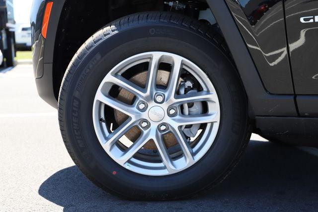 2026 Jeep Grand Cherokee GRAND CHEROKEE LAREDO X 4X4 2026 Jeep Grand Cherokee GRAND CHEROKEE LAREDO X 4X4