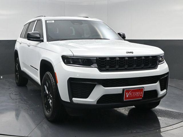 2026 Jeep Grand Cherokee GRAND CHEROKEE L LAREDO ALTITUDE 4X2