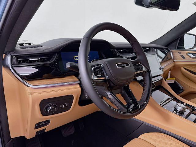 2026 Jeep Grand Cherokee Summit 4x4