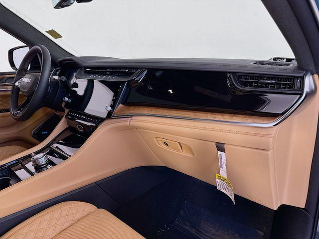 2026 Jeep Grand Cherokee Summit 4x4