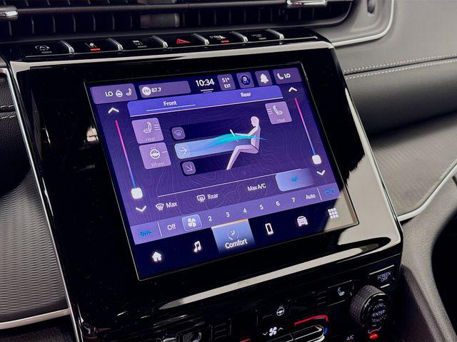 2026 Jeep Grand Cherokee Altitude 4x4