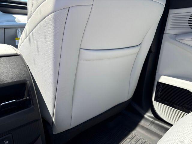 2026 Jeep Cherokee Overland 4x4