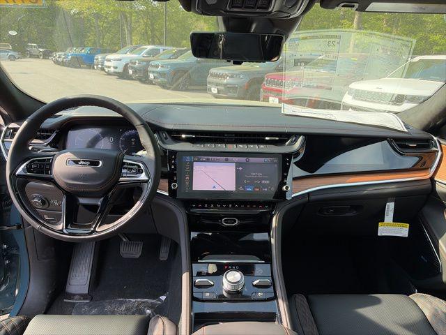 2026 Jeep Grand Cherokee Summit 4x4