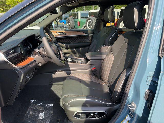 2026 Jeep Grand Cherokee Summit 4x4