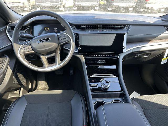 2026 Jeep Grand Cherokee GRAND CHEROKEE L LAREDO ALTITUDE 4X4 2026 Jeep Grand Cherokee GRAND CHEROKEE L LAREDO ALTITUDE 4X4