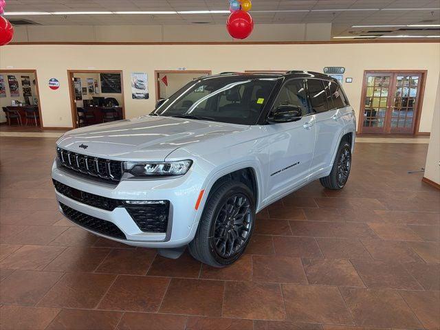 2026 Jeep Grand Cherokee Summit 4x4