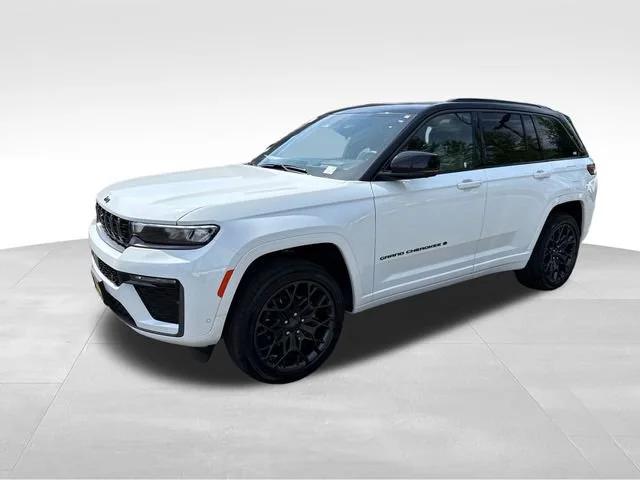 2026 Jeep Grand Cherokee GRAND CHEROKEE SUMMIT 4X4