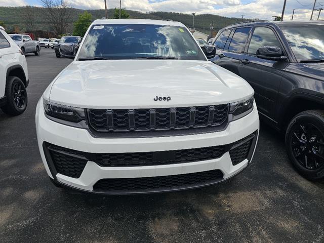 2026 Jeep Grand Cherokee GRAND CHEROKEE L LAREDO ALTITUDE 4X4