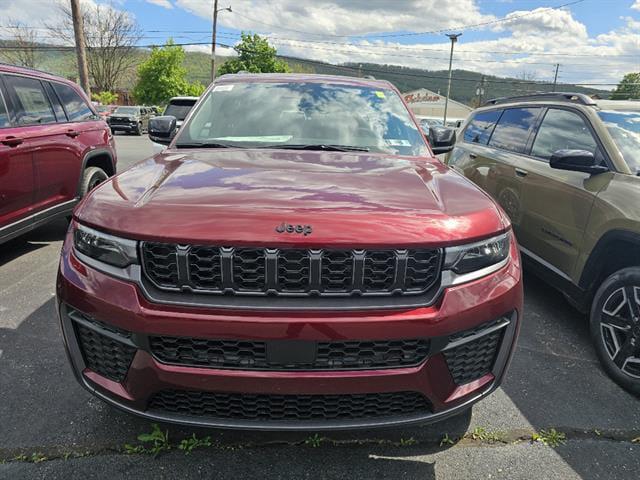 2026 Jeep Grand Cherokee GRAND CHEROKEE L LAREDO ALTITUDE 4X4 2026 Jeep Grand Cherokee GRAND CHEROKEE L LAREDO ALTITUDE 4X4