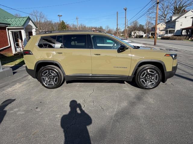 2026 Jeep Cherokee CHEROKEE LAREDO 4X4