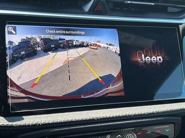 2026 Jeep Cherokee Laredo 4x4
