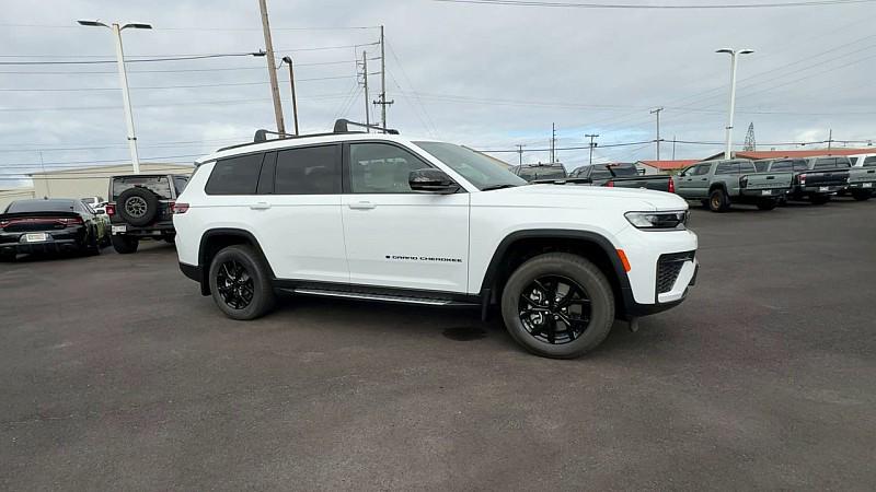 2026 Jeep Grand Cherokee GRAND CHEROKEE L LAREDO ALTITUDE 4X4 2026 Jeep Grand Cherokee GRAND CHEROKEE L LAREDO ALTITUDE 4X4