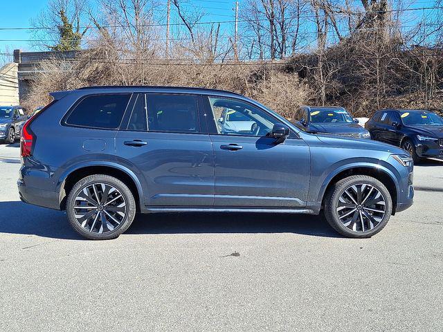 2026 Volvo XC90 Ultra Dark Theme, B6 AWD Gas (mild hybrid), Gasoline, 6 Seats