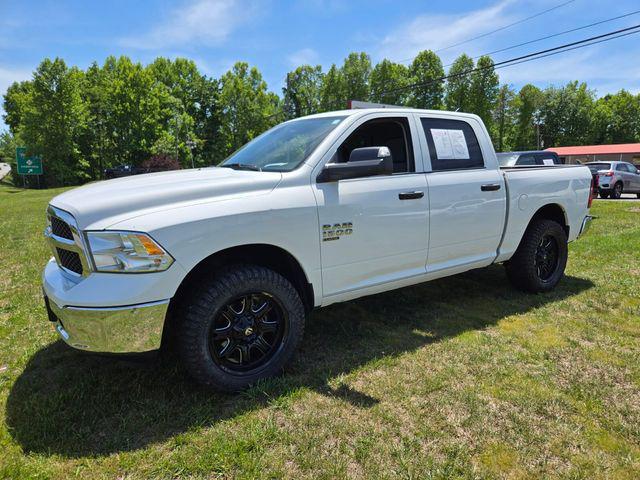 2023 Ram 1500 Classic SLT Crew Cab 4x4 5'7" Box
