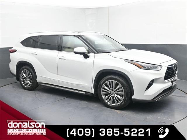 2022 Toyota Highlander Platinum