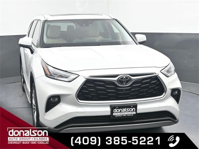 2022 Toyota Highlander Platinum