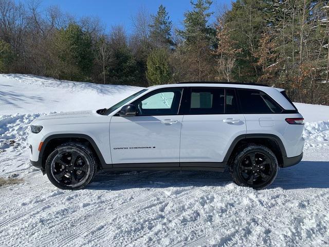 2023 Jeep Grand Cherokee Altitude 4x4