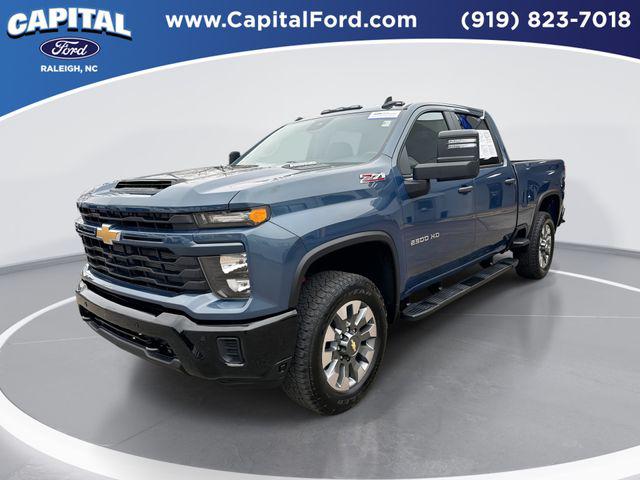 2025 Chevrolet Silverado 2500HD 4WD Crew Cab Standard Bed Custom