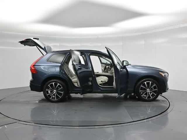 2023 Volvo XC60 B5 Plus Dark Theme