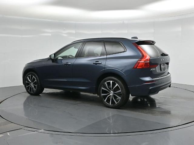 2023 Volvo XC60 B5 Plus Dark Theme