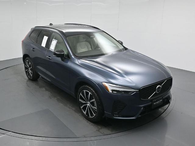 2023 Volvo XC60 B5 Plus Dark Theme