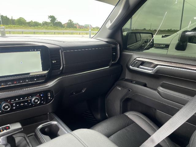 2023 Chevrolet Silverado 1500 4WD Crew Cab Short Bed LTZ