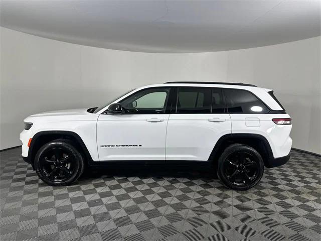 2023 Jeep Grand Cherokee Altitude 4x4 2023 Jeep Grand Cherokee Altitude 4x4