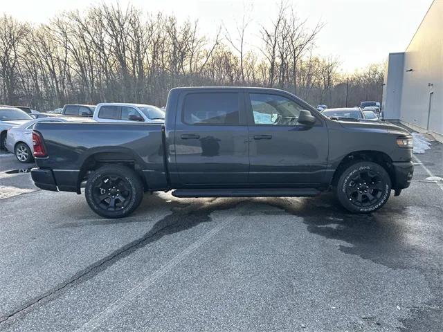 2026 RAM Ram 1500 RAM 1500 EXPRESS CREW CAB 4X4 57 BOX