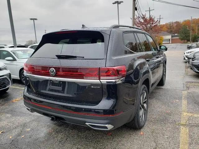 2026 Volkswagen Atlas SE with Technology
