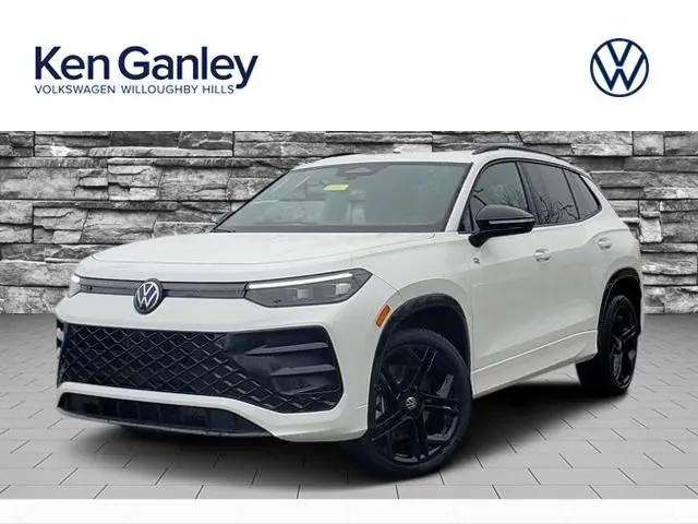 2026 Volkswagen Tiguan SE R-Line Black for sale in Willoughby Hills, OH