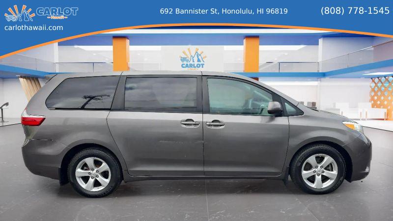 2015 Toyota Sienna LE 7 Passenger