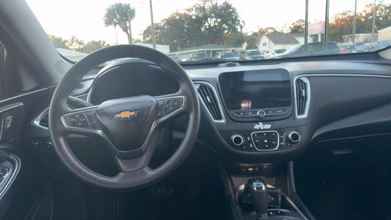 2020 Chevrolet Malibu FWD LT